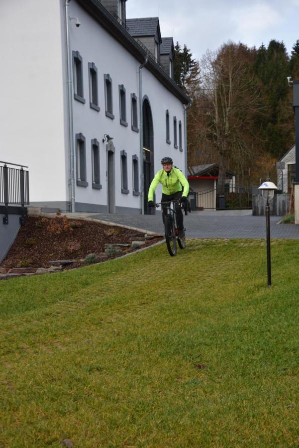 Postrelais Ardennes "Vintage" Lägenhet Oudler Exteriör bild